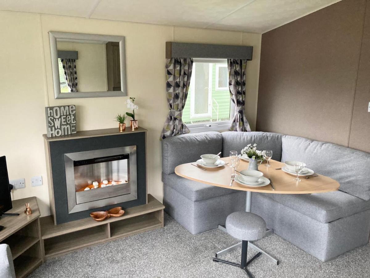 Newquay Caravan Holiday New Quay Exterior foto